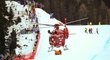 Helikoptéra, která odvážela ze sjezdovky zraněného sjezdaře Switzerland&#39;s Marca Gisina