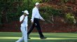 Mezi dvěma golfovými velikány Tigerem Woodsem a Philem Mickelsonem budou během exhibičního duelu probíhat i různé sázky