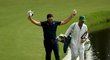 Španělský golfista Jon Ram se raduje z hole in one v tréninkovém kole před Masters