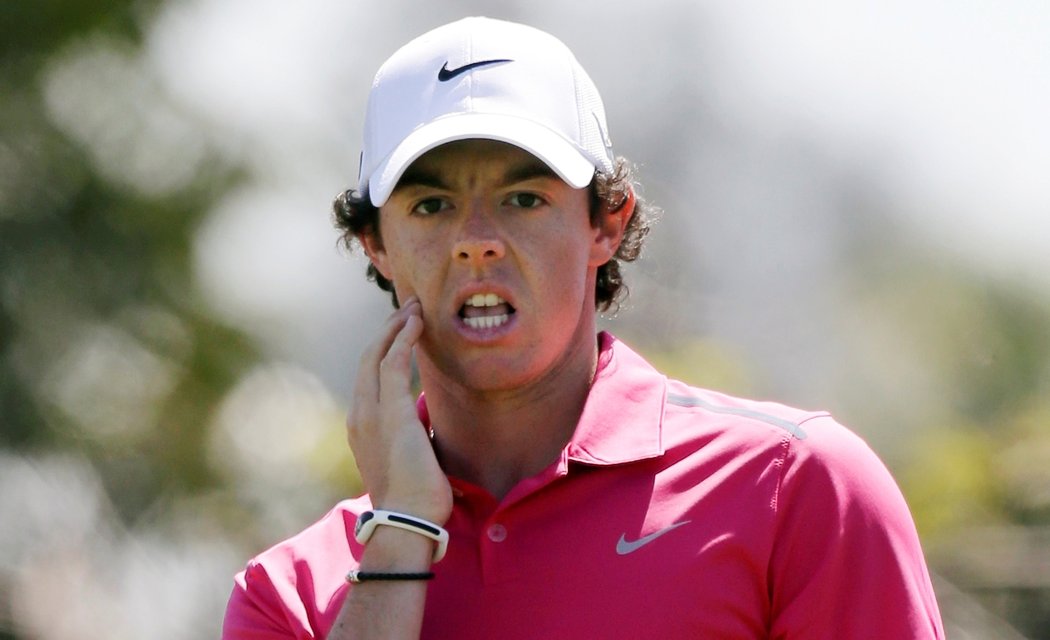 Tohle se nepovedlo! Rory McIlroy skončil na turnaji pětačtyřicátý a golfovou jedničkou tak nadále zůstává Tiger Woods