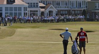 Nátlak na přijetí žen do golfového klubu ve Skotsku nakonec uškodí i ženám