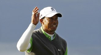 Woods stále vládne golfistům podle příjmů