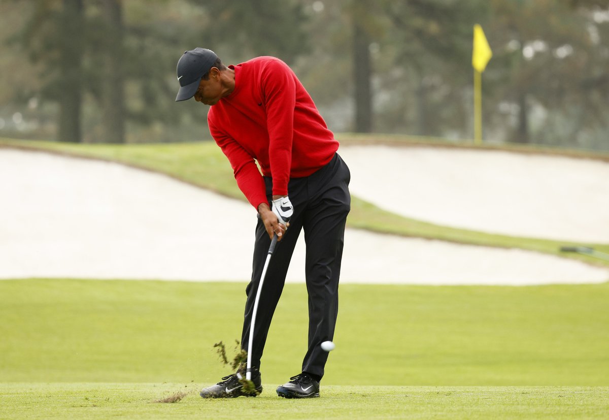 Obrovské trápení Tigera Woodse