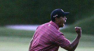 Světová jednička Tiger Woods kralovala