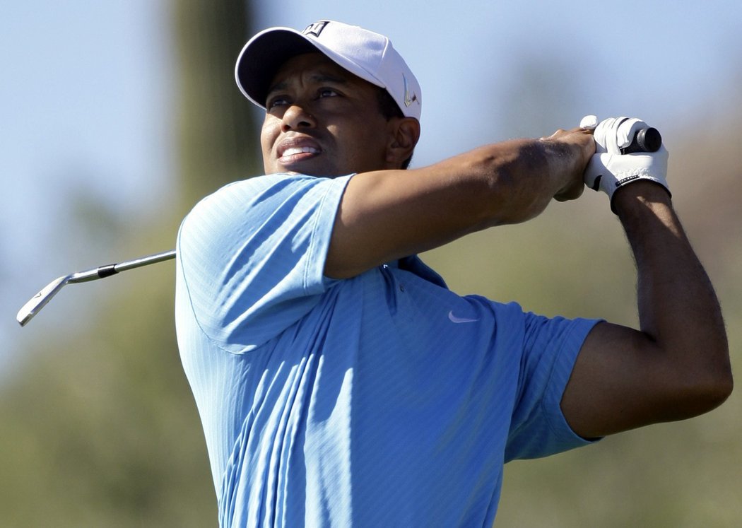 Tiger Woods se vrátil ke golfu