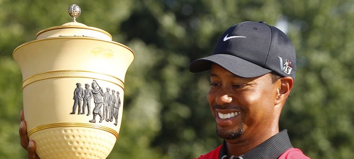Americký golfista Tiger Woods vyhrál už poosmé turnaj World Golf Championship v Akronu
