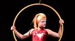 Bývalá gymnastka Lisa Skinnerová vystupovala v Cirque du Soleil na visutých kruzích
