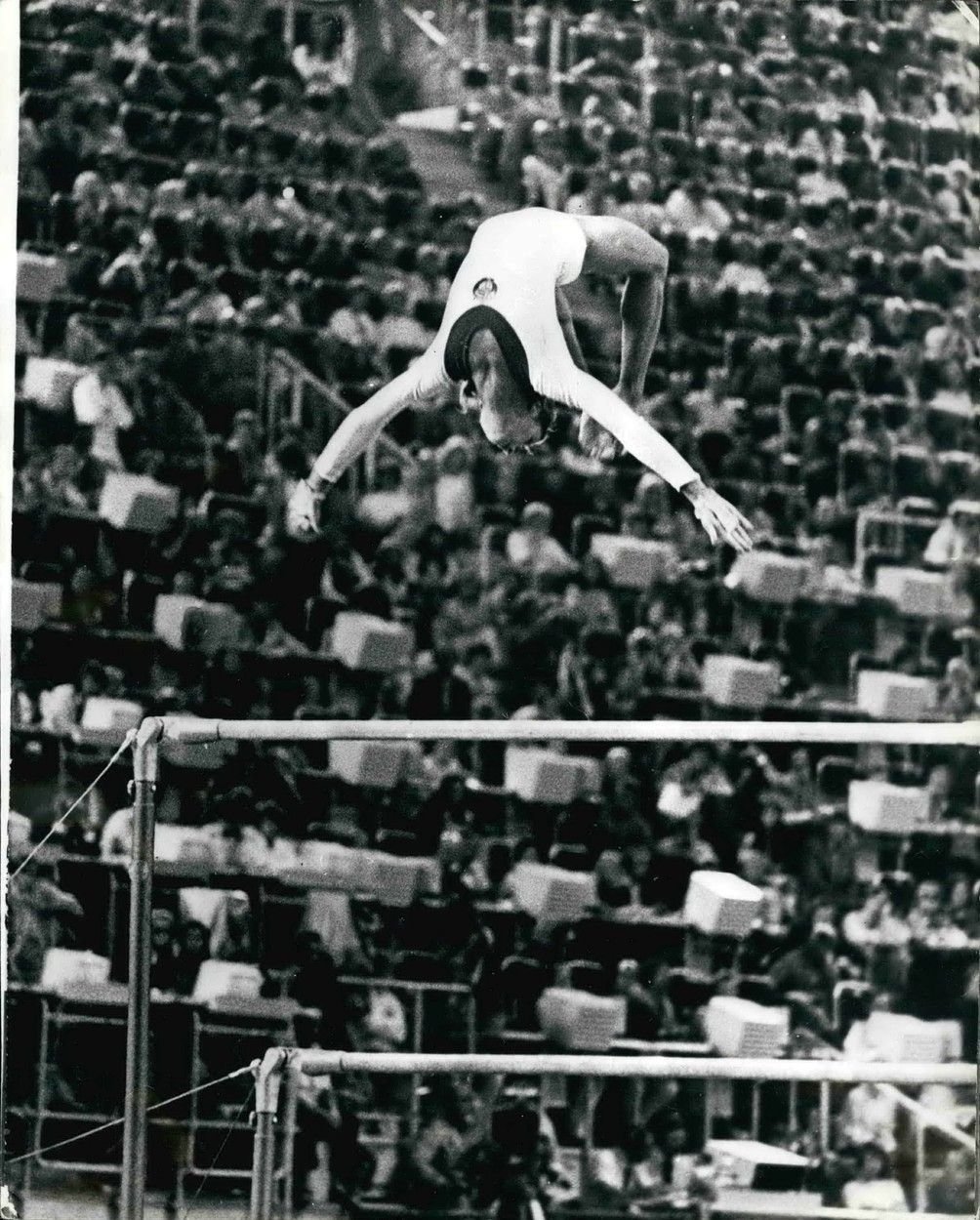 Olga Korbutová v dobách, kdy jí gymnastický svět ležel u nohou.