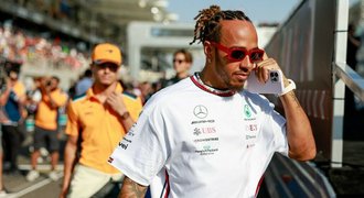Hamiltonův šok! Uplatnil klauzuli a přejde k Ferrari. Už zařídil růst akcií