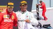 Sebastian Vettel se po VC Kanady vyhnul pozávodním rozhovorům, naháněl komisaře a dokonce i sebral ceduli s číslem 1 pro vítězný vůz a k Hamiltonovu mercedesu přidělil jeho dvojku.