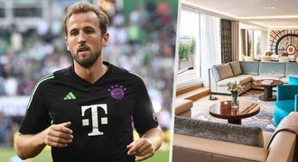 Kane za Bayern září, ale… Stále bydlí s rodinou v hotelu, kde platí majlant!