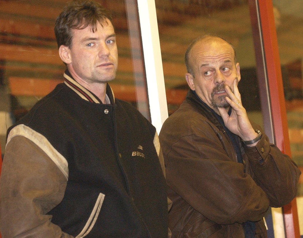 Bývalý kouč Marek Sýkora (vpravo) vedl v sezoně 2005-06 Plzeň společně s Radimem Rulíkem. Kvůli špatným výkonům však byl jeho kolega vyhozen. Uznávaný expert zpětně lituje, že neodešel s ním