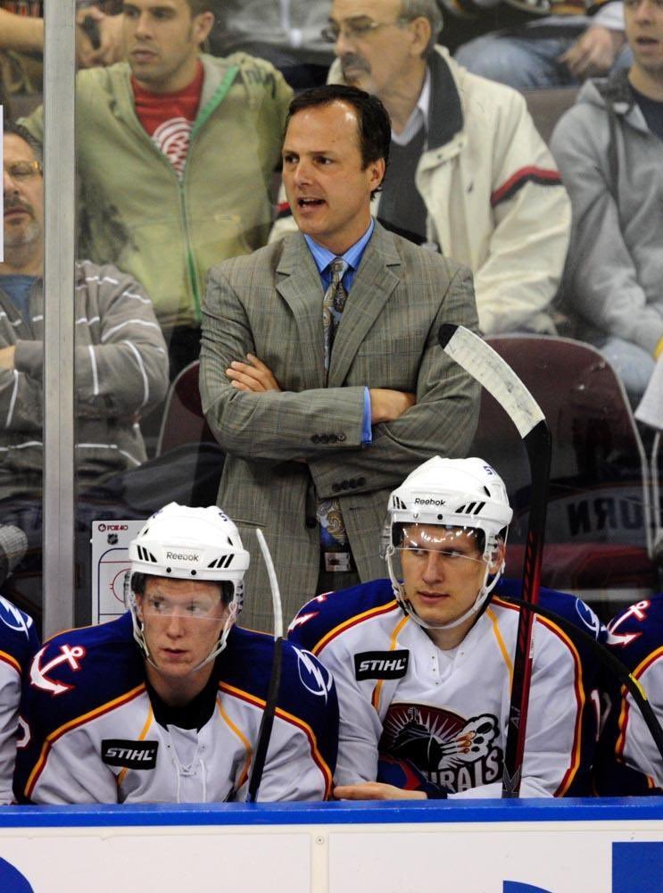 Jon Cooper na střídačce Norfolk Admirals, kde koučoval i českého útočníka Ondřeje Paláta. V září 2020 pak oba společně získali s Tampou Stanley Cup.