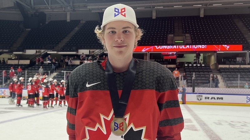 Oliver Bonk zvítězil na Hlinka Gretzky Cupu s reprezentací Kanady