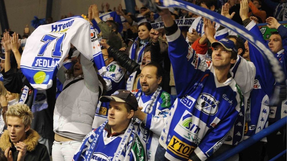 Fanoušci hokejistů Komety Brno.