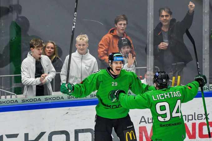Je vzrušující být zpátky, těší Berglunda. Zdraví česky a baví ho Hořavovy tréninky Je vzrušující být zpátky, těší Berglunda. Zdraví česky a baví ho Hořavovy tréninky