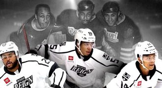 Černošský útok v AHL, poprvé od 40. let. Zapadli by i jako modří, řekl kouč