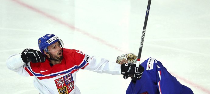 Michal Řepík překvapil brankáře Hardyho rychlou střelou