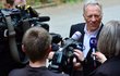 Jiří Holík už nerad rozebírá svou hokejovou kariéru, dokonce ho ani nebaví se zpětně dívat na zápasy z archivu ČT Jiří Holík už nerad rozebírá svou hokejovou kariéru, dokonce ho ani nebaví se zpětně dívat na zápasy z archivu ČT