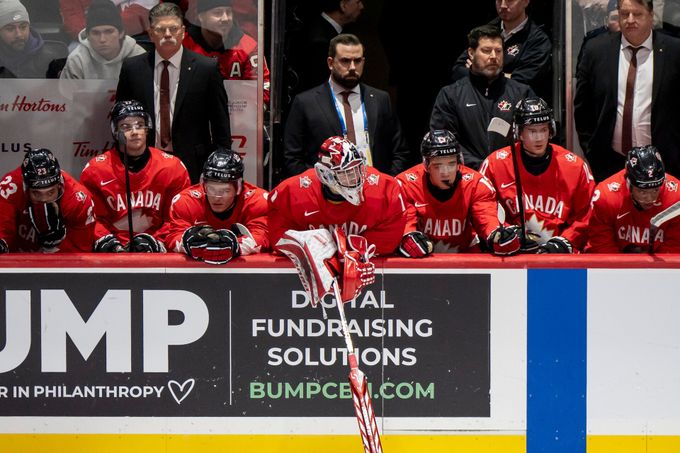 Jak Kanada kouše vyřazení od Čechů: Měli jsme vyhrát! Vztek, pláč i drsné vzkazy Jak Kanada kouše vyřazení od Čechů: Měli jsme vyhrát! Vztek, pláč i drsné vzkazy