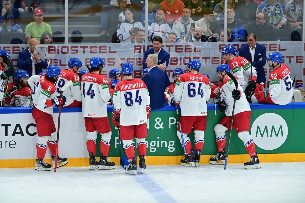 Kari Jalonen na střídačce českého výběru