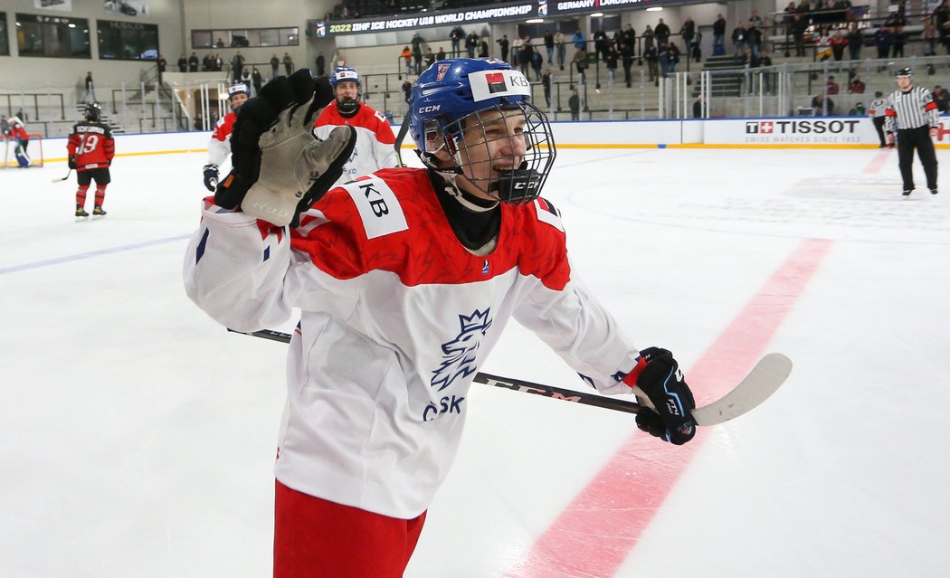 Česká hokejová reprezentace do 18 let porazila na MS Kanadu 6:5 po prodloužení