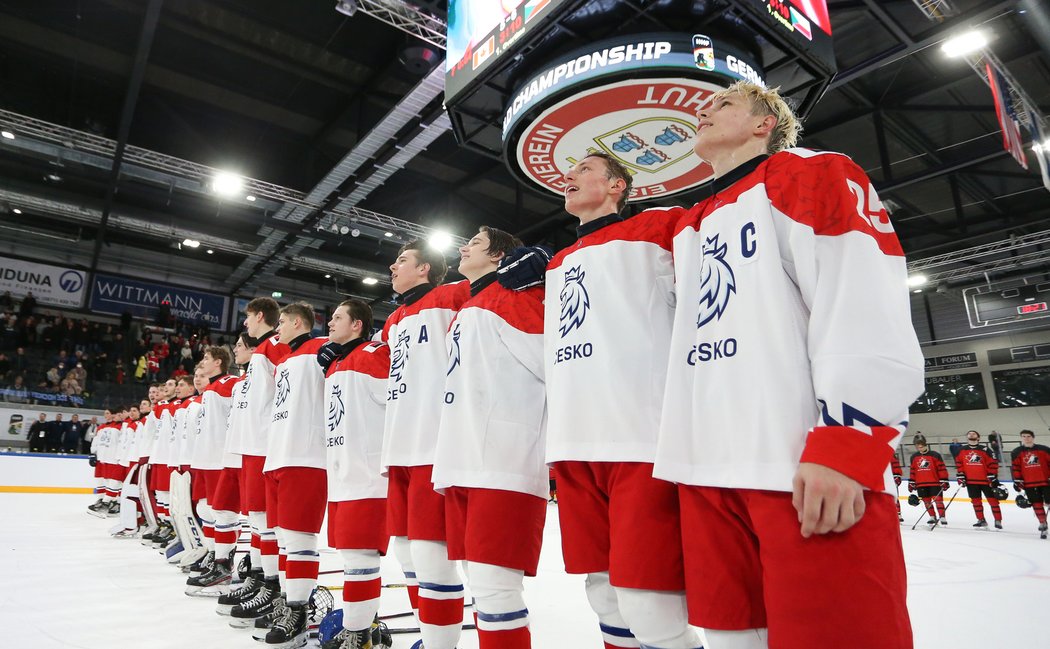 Česká hokejová reprezentace do 18 let porazila na MS Kanadu 6:5 po prodloužení