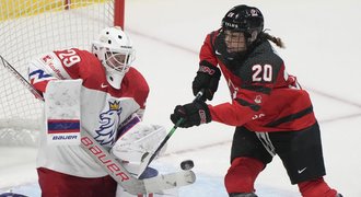 Kanada - Česko 4:0. Hokejistky favoritky nesvalily, o bronz s Finskem