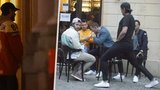 Bronzová afterparty: Pařba u šéfa a močení v centru Prahy!