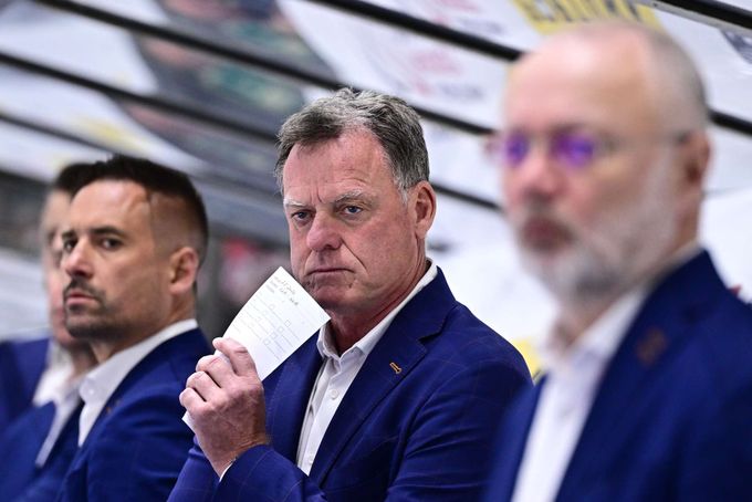 Tým na MS se rodí ztuha: omluvenky a šance pro mladé. Rulík naznačil novinky okolo posil Tým na MS se rodí ztuha: omluvenky a šance pro mladé. Rulík naznačil novinky okolo posil
