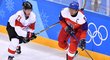 Útočník a kapitán českého hokejového týmu Martin Erat v utkání proti Švýcarsku na olympiádě v Koreji