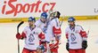 Smutní čeští hokejisté po prohře v nájezdech s Finskem