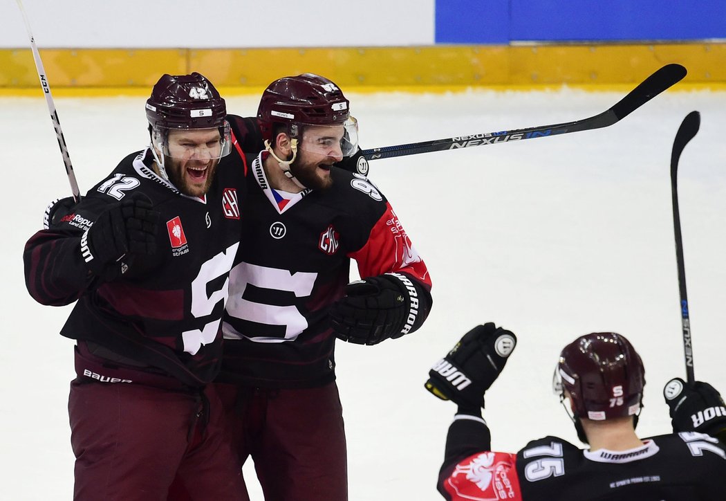 Hokejisté Sparty Praha mají důvod k radosti, švédské Växjö porazili 4:0 a jako první český tým postoupili do finále Ligy mistrů
