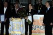 Vdova po Demitrovi Majka Demitrová obdržela před utkáním růže