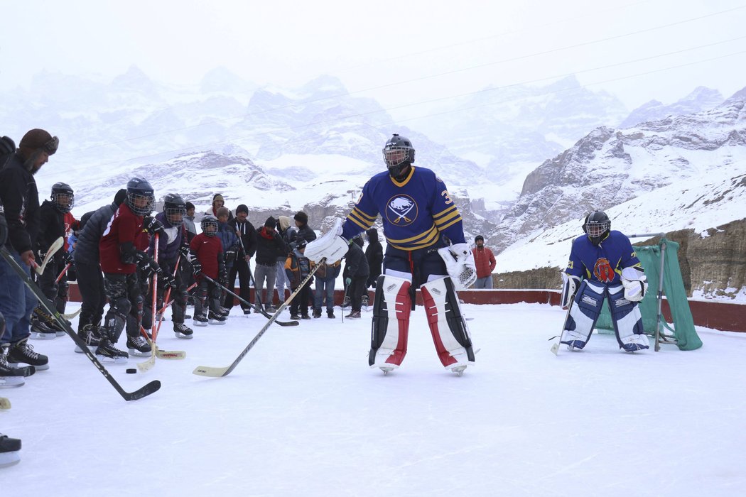 Dominik Hašek oblékl v Tibetu i hokejovou výstroj