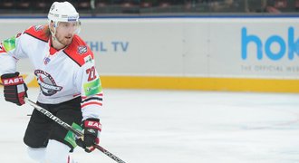 Útočníku Kašparovi se v KHL daří, jeho Doněck však prohrává