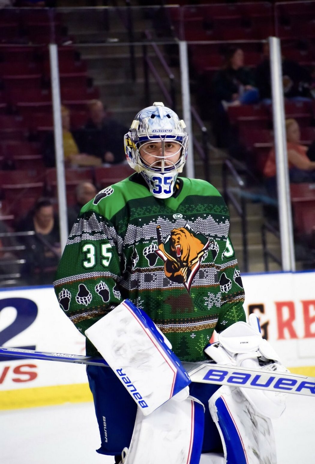 Brankář Lukáš Pařík má smlouvu s farmou Colorada, momentálně ale chytá o patro níž v ECHL za Utah