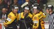 Hokejisté Německa oslavují vstřelenou branku v prvním utkání Euro Hockey Challenge s Českem