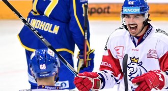 Česko - Švédsko 3:2p. Obrat dokonal Matěj Stránský, dvakrát pálil Zadina