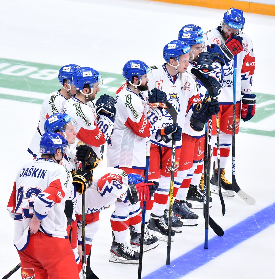 Zklamaní čeští hokejisté neodheráli proti Rusku vůbec špatné utkání