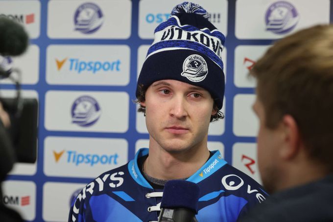 Vítkovicím se vrátil klíčový bek. Kondice tam ještě není, říká Kňažko. Pojede na ZOH? Vítkovicím se vrátil klíčový bek. Kondice tam ještě není, říká Kňažko. Pojede na ZOH?