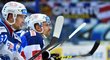 Tomáš Plekanec pozoruje hřiště na střídačce Komety