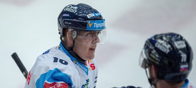 Liberecký point maker Marek Kvapil se raduje z gólu