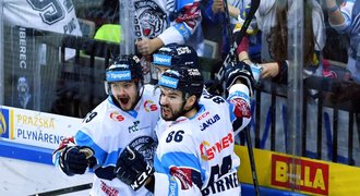 SESTŘIHY: Liberec se na Spartě vrátil do čela. Boleslav zničila Třinec 5:2!