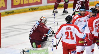 SESTŘIHY: Olomouc obrala Spartu 3:1. Vítkovice zničily Chomutov 9:1