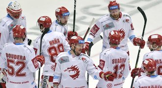 SESTŘIHY: Třinec skolil těsně Spartu 2:1. Liberec i Kometa prohrály