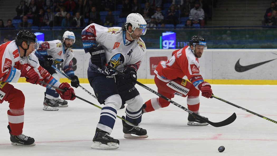 Jaromír Jágr v domácím zápase s Olomoucí vstřelil Hanákům gól