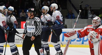 SESTŘIHY: Kladno po obratu podruhé slaví, Jágr zářil. Třinec smetl Hradec