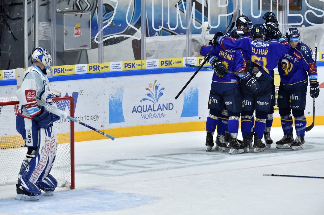 Zlínští hokejisté ušili Kometě na jejím ledě z ostudy kabát. Předloňský mistr schytal debakl 0:7