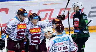 SESTŘIHY: Sparta vzdala hold výhrou nad Vary 6:3. Dynamo dostihlo Kladno